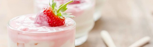 Recept za voćni jogurt koji je zaludeo internet pravi se za 5 minuta i kažu da je pravo letnje osveženje