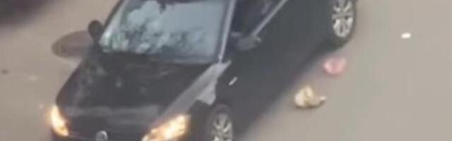 PROSTAKLUK I PRIMITIVIZAM: Pančevac stao kolima nasred puta, a ono što je uradio ZGROZILO je mnoge! (VIDEO)