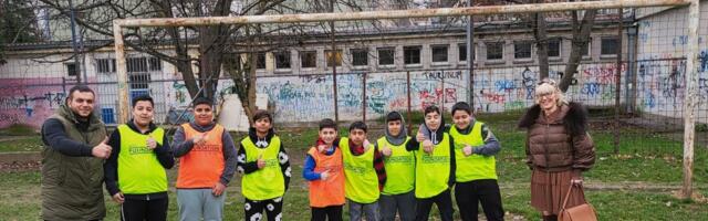 Romska inicijativa za održivi razvoj pokrenula snažan koncept inkluzije kroz sport u OŠ "Sutjeska"