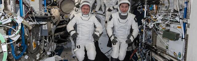 VIDEO: Četvoro astronauta se vratilo na Zemlju zbog zdravstvenog stanja jednog od njih