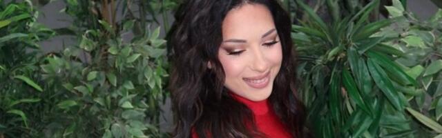 Sveta voda prodrmala scenu - Pevačicu preplavile emocije: "Strah je bio ogroman"