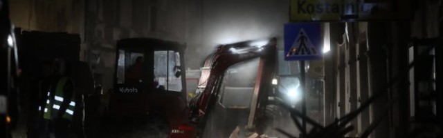 VESIĆ: Grad Beograd donirao montažne kuće Petrinji i Glini! /VIDEO/