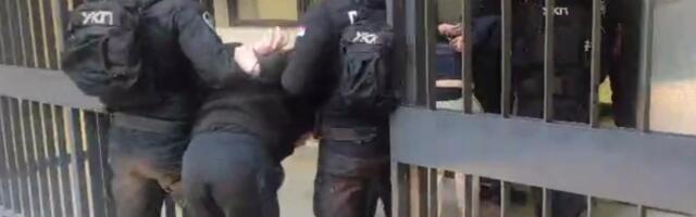 SKANDALOZNO! KRAVICA REKETIRAO POLA BEOGRADA PA DAO SRAMNU IZJAVU: Ja sam protiv vlasti, zato ste me uhapsili?!