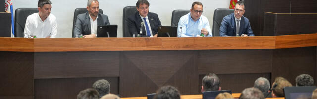 Vojska Srbije širi kadrovske kapacitete: Ministar Gašić razgovarao sa Kraljevčanima o mogućnostima zaposlenja u sistemu odbrane
