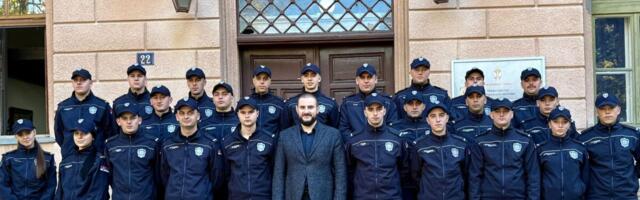 Zukorlić pozvao Bošnjake da se prijave na novi konkurs za policiju