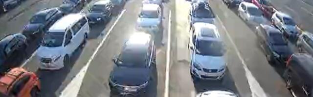 NEVIĐENO! Kilometarske kolone vozila na ovom graničnom prelazu! Srbi krenuli na vikend: „Pa nije Pariz...“