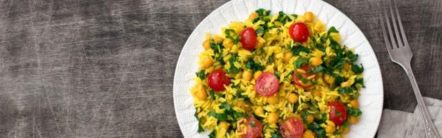 Ručak iz jedne šerpe: Aromatični pilav sa spanaćem i leblebijama