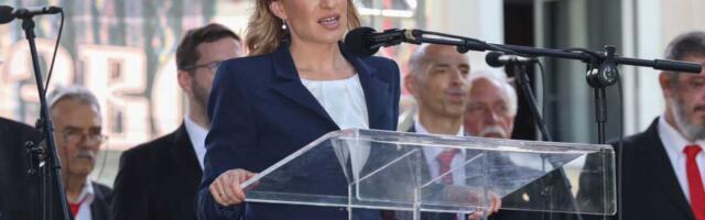Đurđević Stamenkovski na saboru "Krušedolska zvona": Došlo je vreme da se popišu imena svih ubijenih i stradalih Srba sa prostora Republike Srpske Krajine