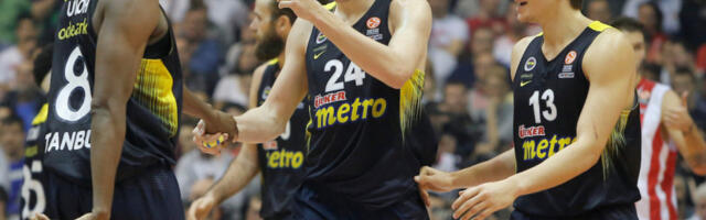 "BRATE SRBINE, GROBARE...": Bogdan Bogdanović uz poznati hit poslao poruku Janu Veselom za kraj karijere! (FOTO)