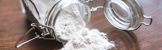 Ne dozvolite da vam brašno propadne: Evo KAKO da čuvate ovu namirnicu!