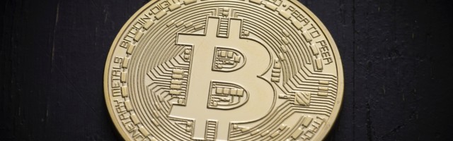 Bitcoin vredi 15.000 dolara, najviše od 2018.