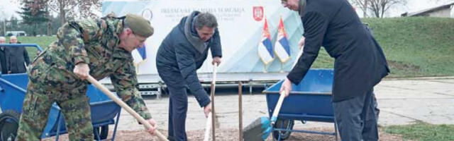 Вучић: На пролеће отварамо прву велику фабрику дронова