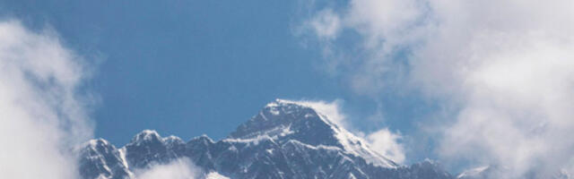 Смеће затрпава Монт Еверест, Непал мења правила за планинаре