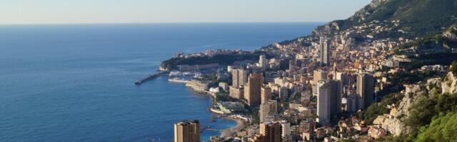 Sve što joj je oduzeto zbog veličine, ova evropska kneževina nadoknađuje luksuzom, koji pršti na sve strane