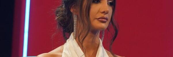 UNAKAŽENO TELO ANĐELE ĐURIČIĆ, SNIMAK SE DELI MUNJEVITOM BRZINOM: Fanovi unezvereni, totalno se izobličila!