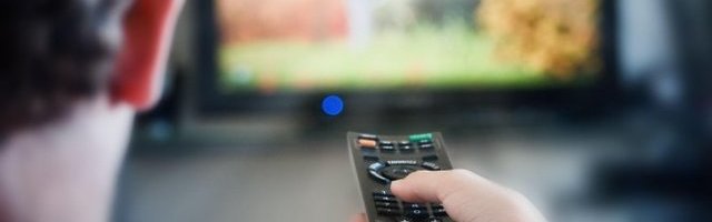 DA LI STE ZNALI? Na svakom DALJINSKOM UPRAVLJAČU postoji IZBOČINA NA BROJU 5, a evo i ZAŠTO!