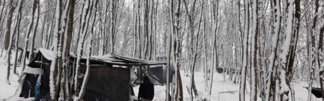 Oko 3.000 migranata u BiH spava pod vedrim nebom, uprkos novcu EU
