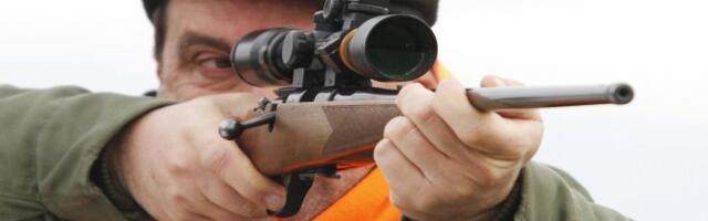 TRAGEDIJA U KURŠUMLIJI! Pomešao prijatelja sa divljom zveri, pa ga usmrtio!