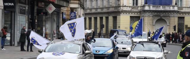 Veliki svečani defile automobila u Sarajevu povodom Dana nezavisnosti BiH