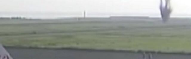 EKSPLODIRALA BOMBA NA AERODROMU! Horor kraj piste, napravljen veliki krater! OTKAZANI SVI LETOVI (VIDEO)