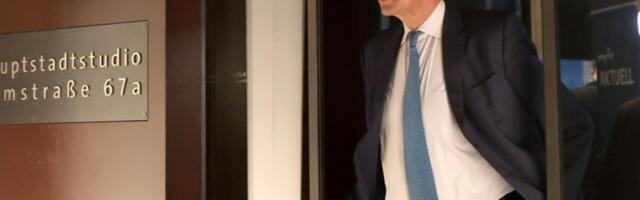 MERC JE DOSLOVNO U SLOBODNOM PADU: Totalna katastofa za nemačkog kancelara, ovo mu je "došlo glave"!