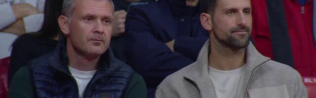 Novak Đoković gleda Zvezdu u Pireju, evo kakva reakcija je usledila nakon što ga je snimila kamera