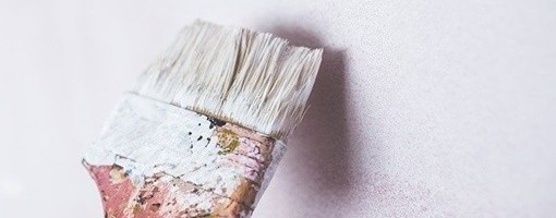 Stojković: Prekrečeni grafiti mržnje na kući Bulatovića, solidarnost protiv mržnje