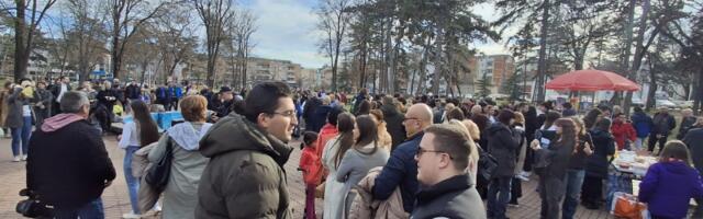 Studenti obeležili Savindan u Velikom parku (FOTO)