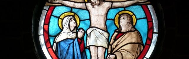 Čovek i žena upali u crkvu, pa razbili statuu malog Isusa: Incident na Badnje veče