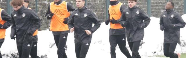 PARTIZAN SA KLINCIMA NAPADA TITULU! Crno-beli putuju u Tursku na pripreme: Osmorica igrača nemaju ni 18 godina!