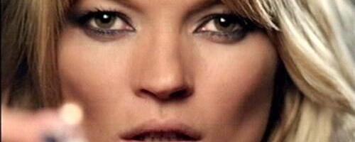 Nesrećne ljubavi, skandali s drogom i naslovne strane: Buran život jedne od najpoznatijih manekenki svih vremena