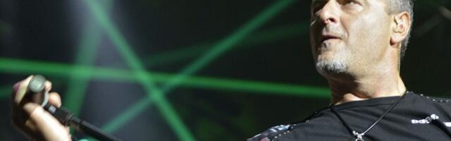 ŠOK SNS pristalice usred Beograda puštale Tompsona (VIDEO)