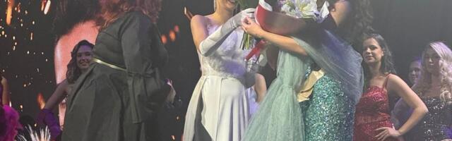 Čitaoci Ona.rs izabrali Miss Interneta za 2026: Naša urednica joj uručila nagradu, evo koga je izabrala Srbija