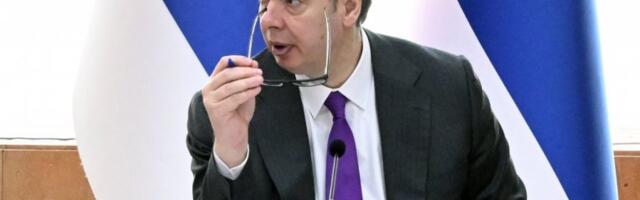 PREDSEDNIK VUČIĆ PODELIO SNIMAK INCIDENTA U NOVOM SADU! Poštovani gospodine Mirko, izvinite u ime države i moje lično ime! (VIDEO)