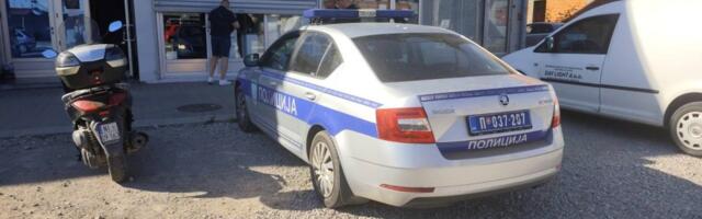 "Policija pokušala da joj otme nož": Horor u Nišu - Maloletnica isekla nepoznatu ženu nasred ulice (FOTO)