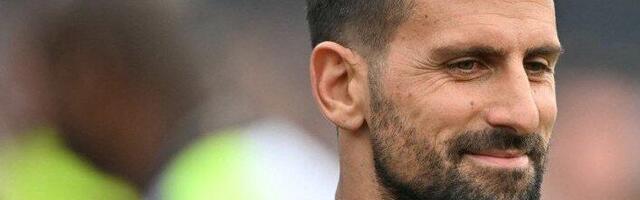 Ovako Novak Đoković slavi Božić! Isplivale fotografije iz crkve u Melburnu! (FOTO)