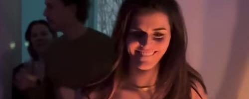 Sloboda Mićalović i Milena Radulović na intimnoj proslavi: Glumica proslavila 35. rođendan, pa okupila kolege, oduvala svećice s torte na dva sprata (FOTO)