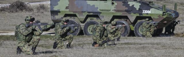 Obuka na savremenim oklopnim vozilima: "Lazar 3M" jača borbenu moć pešadije (FOTO)