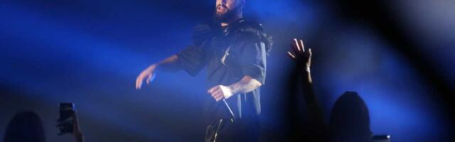 PEVAČ USRED NOĆI ZAVRŠIO U BOLNICI: Objavio slike iz zdravstvene ustanove i sve zabrinao: Nedavno se otrovao