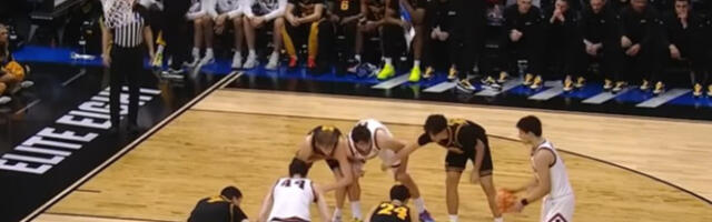 Андреј Стојаковић одвео Илиноис на Фајнал фор