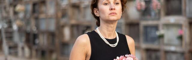 SAHRANILI SMO OCA, pa sam našla KOVERTU na kojoj je pisalo "OTVORI POSLE MOJE SMRTI": Svet mi se SRUŠIO U SEKUNDI!