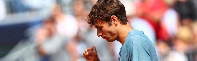 Italijan šokirao domaću publiku: Treći teniser sveta razočarao i ostao bez trofeja