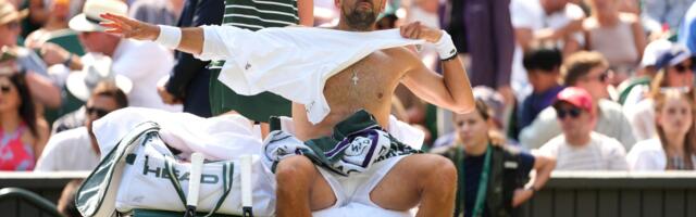 Novak se nervirao, vikao da je katastrofa, pa slomio žilavog Francuza za osminu finala Vimbldona!