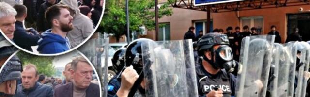 PREDSEDNIK SRBIJE ALEKSANDAR VUČIĆ PROVEO NOĆ SA VOJSKOM NA ADMINISTRATIVNOJ LINIJI: Zapad da urazumi Kurtija dok ne bude kasno za sve!