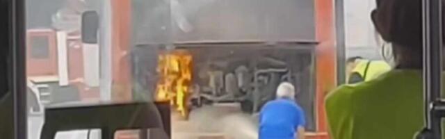 Ponovo se zapalio autobus u Nišu. Povređenih nema.