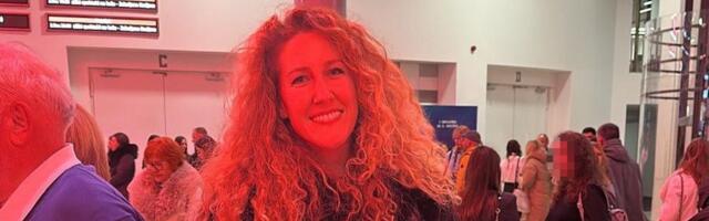 Bivša žena Baneta Mojićevića dala primer svima: Doterana stigla na koncert sa decom kao podrška pevaču