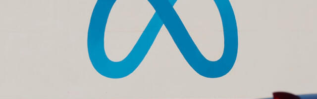 Мета од јануара мора да бира: потпуна персонализација или ограничени огласи