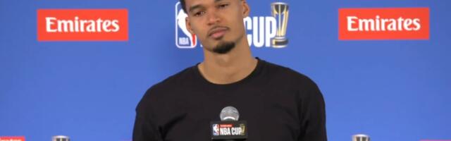 Vembanjama se slomio i zaplakao, niko nije znao kroz šta prolazi: Izvinite, danas sam izgubio nekoga /VIDEO/