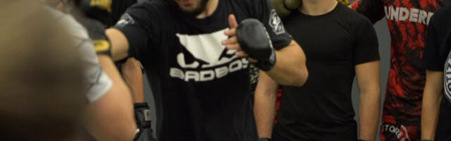 JOŠ MALO POČINJE SPEKTAKL U PODGORICI: Miloš Janičić ponovo u oktagonu, Vaso Bakočević se bori golim šakama!