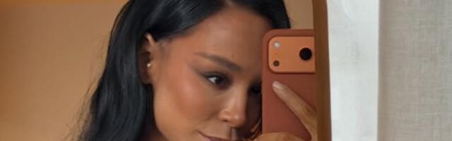 Bradavice sevaju ispod čipkanog brushaltera: Najzgodnija pevačica opalila seksi selfi